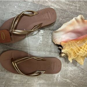 Havaianas Women's Gold Flip Flops